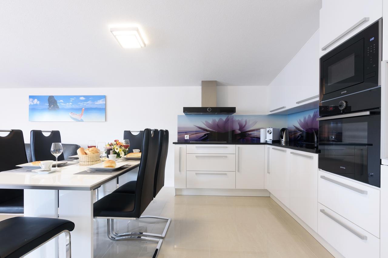 Studio Apartment Maslina Горни Карин Екстериор снимка