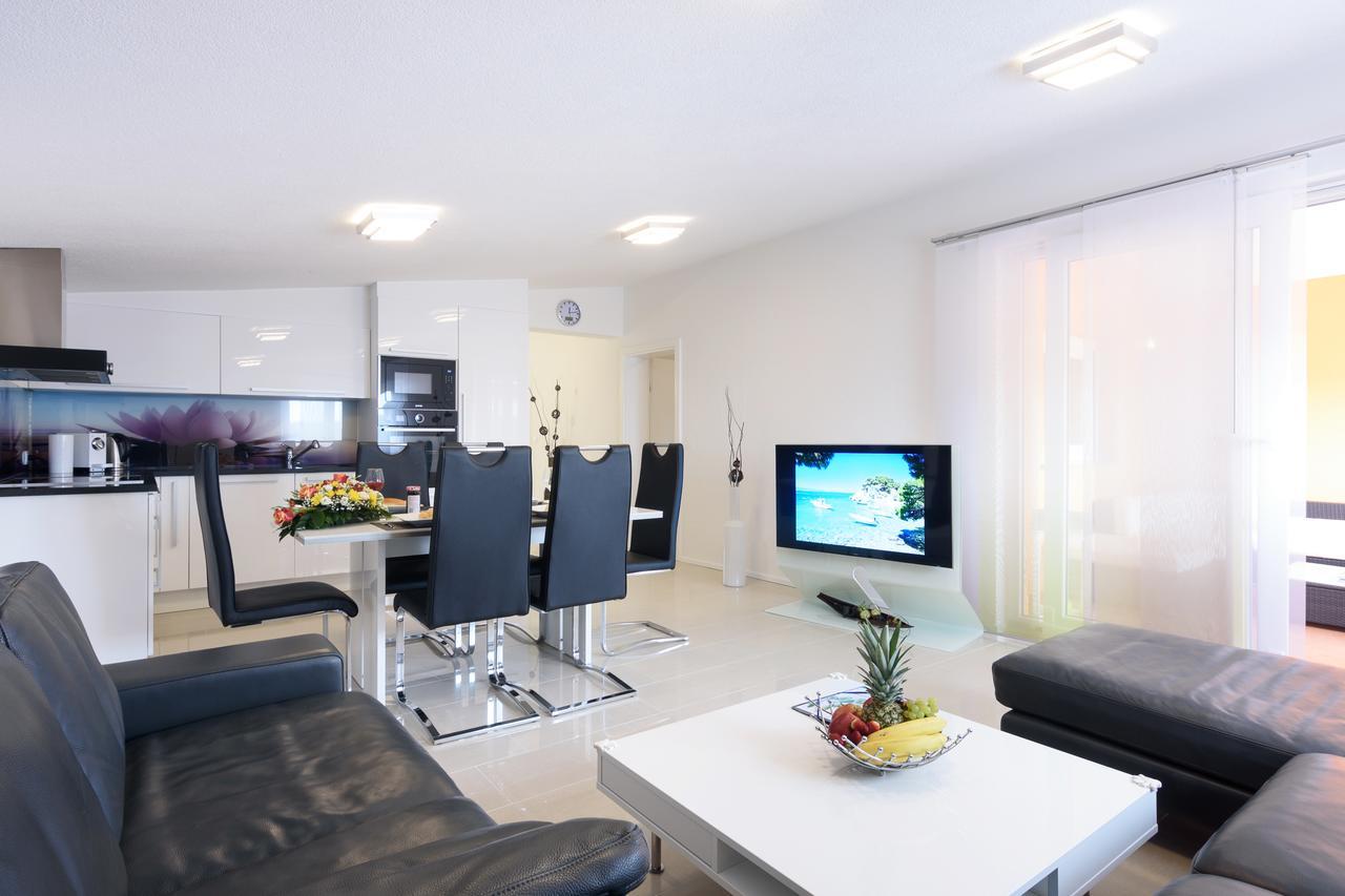 Studio Apartment Maslina Горни Карин Екстериор снимка