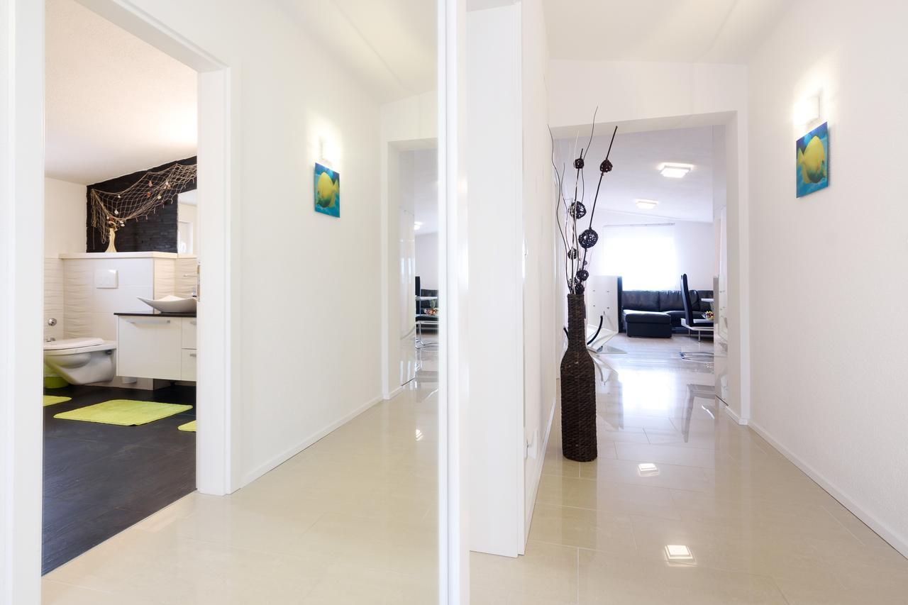 Studio Apartment Maslina Горни Карин Екстериор снимка